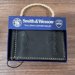 Smith & Wesson money clip wallet